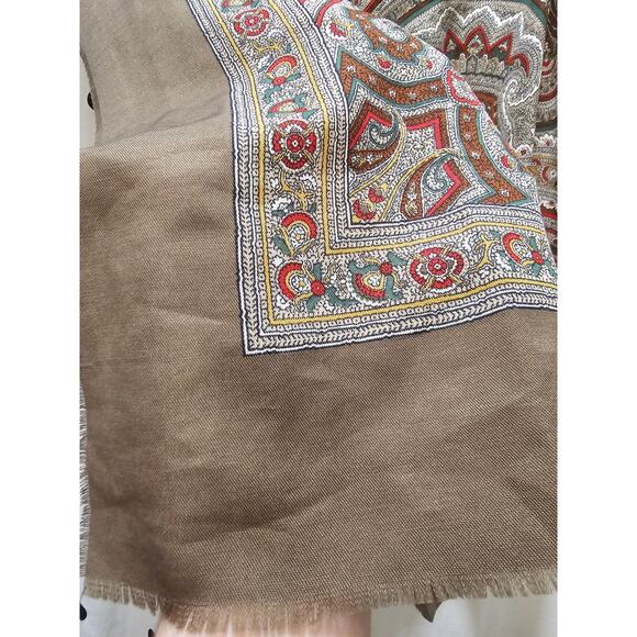 Italian made olive green paisley polyester woven large square raw edge scarf - Picture 8 of 8